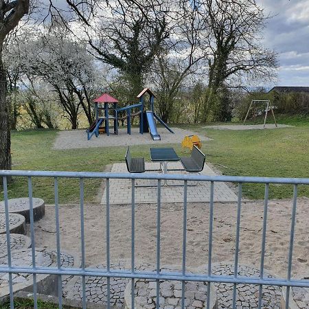Ferienwohnung Zum Schlossblick Naehe Europa Park Mahlberg Ngoại thất bức ảnh